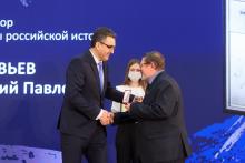 Сотрудникам ФИПН вручили награды на Ученом совете ТГУ